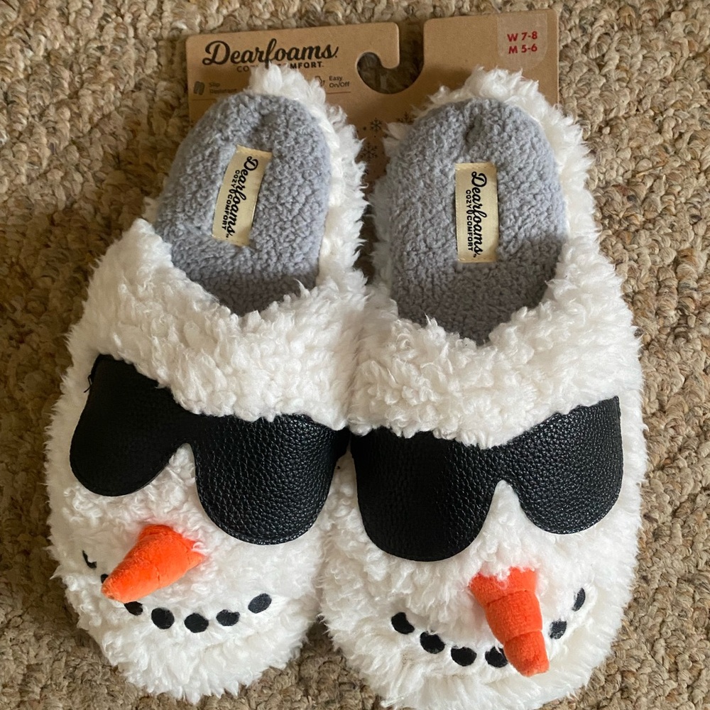 Dearfoams Snowman Slippers women’s 7-8 men’s 5-6